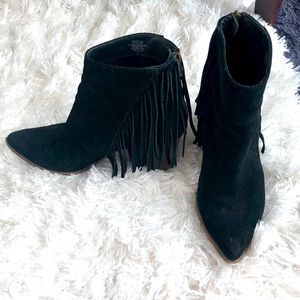 Steve Madden sz 8.5 suede fringe heeled booties